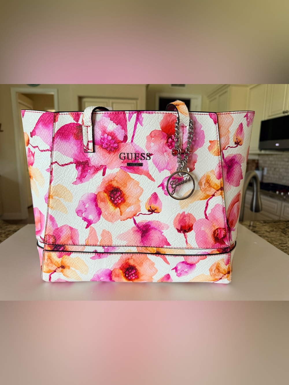 Guess Cream and Pink Floral Tote 🌸💐🌺 - Picture 4 of 14
